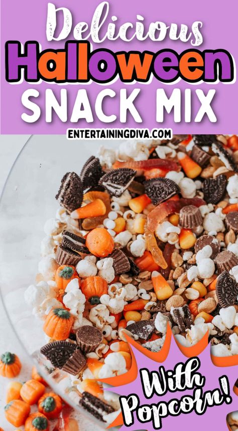 Snack Mix With Popcorn, Halloween Trail Mix Recipe, Halloween Trail Mix, Halloween Party Desserts, Halloween Snack Mix, Easy Halloween Snacks, Halloween Popcorn, Popcorn Mix, Trail Mix Recipes