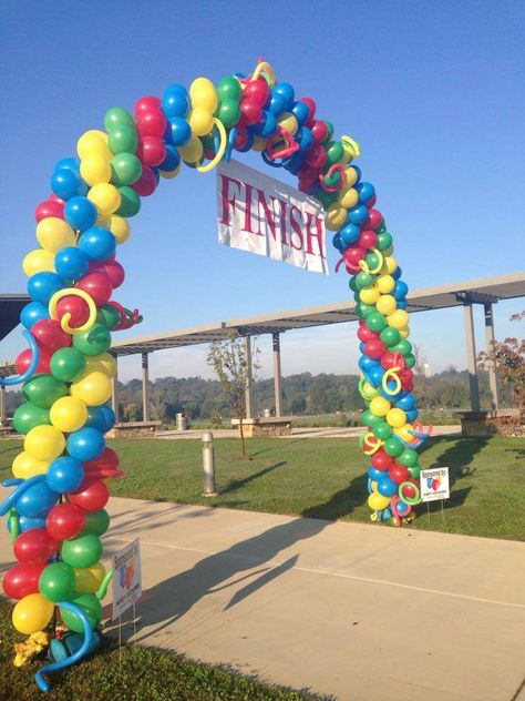 Finish line at the C.A.D.S. walk for awareness Color Run Balloon Arch, Walk A Thon Ideas, 5k Color Run, Unicorn Party Balloons, Fundraiser Party, Balloon Arch Decorations, Army's Birthday, Astronaut Party, Bubblegum Balloons