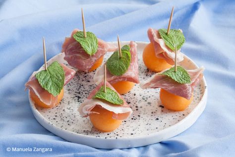 Paleo Ham, Oven Roasted Cherry Tomatoes, Fancy Appetizer Recipes, Recipe For One, Fancy Appetizers, Drinks Ideas, Roasted Cherry Tomatoes, Summer Appetizer, Dairy Free Options