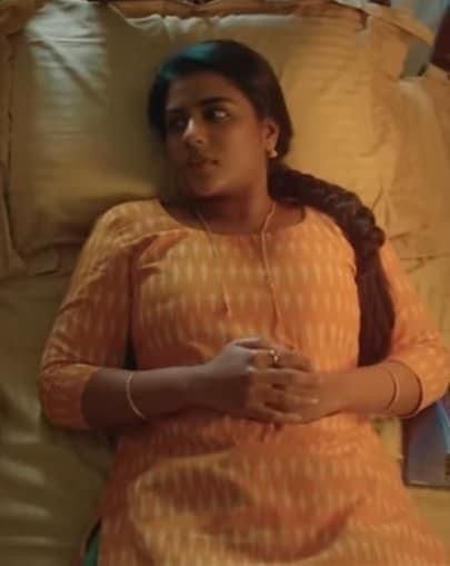 Aishwarya Rajesh, Sneha Actress, Long Top Dress, Regina Cassandra, Cool Shirt Designs, Best Bridal Makeup, Beautiful Smile Women, Long Tops, Short Tops