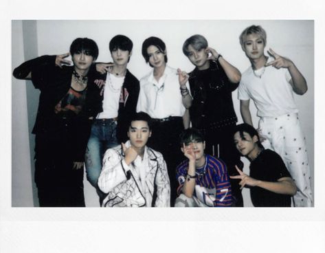 Ateez Polaroid, Pirate Boy, Best Kpop, Kpop Guys, Kpop Boy, Kpop Aesthetic, One Team, Man Humor, Kpop Groups