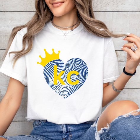 Kansas City Baseball Shirt, Great for KC & Baseball Fans! Thumbprint Design Tee. Royals Baseball, Baseball Shirt, Baseball Fan, Heart Shirt, Baseball Shirts, Tee Design, Kansas City, Royals, Kansas