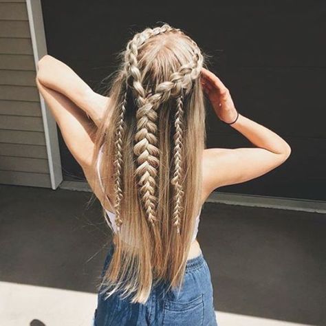 Dutch Braid Styles, Dutch Braid Tutorial, Girls School Hairstyles, Classic Hairstyles, Ombre Hair Color, Half Up Half Down Hair, Dutch Braid, Long Hair Women, Box Braids Hairstyles