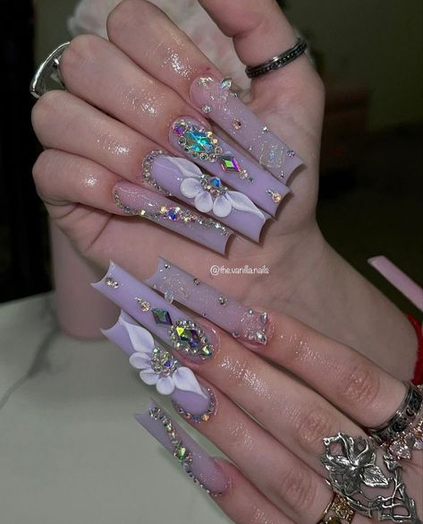 Vanilla Nails, Bedazzled Nails, Quince Nails, Purple Quince, Quinceanera Nails, Lilac Nails, Purple Acrylic Nails, Colored Acrylic Nails, Nails Design With Rhinestones