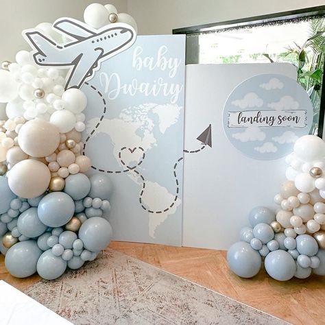 Houston Event Decor 🤍 ONE STOP SHOP | Baby D landing soon ✈️ . . Balloons : @wedoballoons Custom Prints/Cut-outs: @popsigndesign Location: @theanniehouston . . #landingsoon… | Instagram Baby Shower Boy Theme Unique, Adventure Baby Shower Theme, Airplane Baby Shower Theme, Jordan Baby Shower, Gender Reveal Baby Shower Themes, Adventure Awaits Baby Shower, Travel Baby Shower Theme, Travel Baby Showers, Airplane Baby Shower