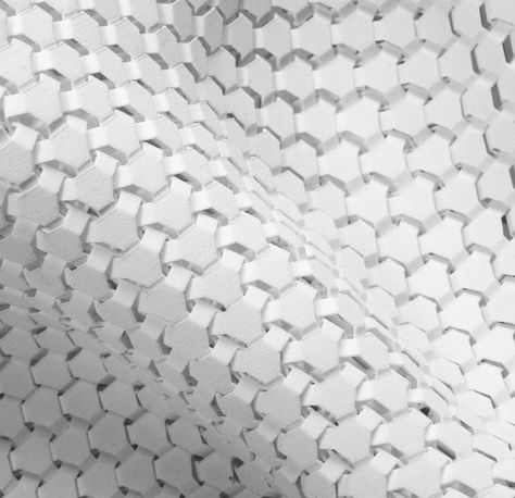 3D printed cellular structure Futuristic Textiles, 3d Printed Fabric, 3d Printing Fashion, 3d Printing Business, 3d Printing Industry, 3d Printing Materials, 3d Scanner, Textil Design, 3d Cnc