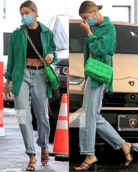 How To Style Green Shirt, Green Shirt Outfit Hijab, How To Style A Green Shirt, Green Oversized Shirt Outfit, Green Shirt Outfit Ideas, Green Blouse Outfit, Vivi Fashion, Green Shirt Outfits, Oversized Shirt Outfit