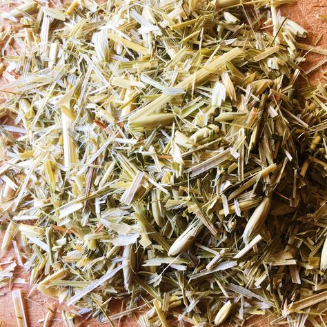 Herbs in Focus: Oats and Oatstraw Oatstraw Benefits, Oat Straw, Harvesting Herbs, Stinging Nettle, Hot Cereal, Marshmallow Root, Healthy Drinks Smoothies, Healing Remedies, Natural Healing Remedies