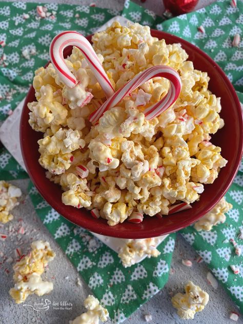 Peppermint Popcorn Recipe, Almond Bark Popcorn, Peppermint Popcorn, White Chocolate Peppermint Bark, White Almond Bark, Candied Almonds, Popcorn Recipe, Almond Bark, Popcorn Recipes