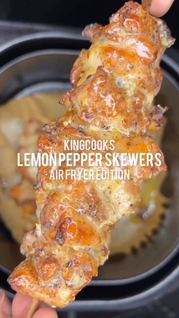 Chicken Skewers In Air Fryer, Skewers In Air Fryer, Lemon Pepper Chicken Skewers, Recipe Air Fryer, Chicken Skewer Recipe, Lemon Butter Chicken, Air Fryer Oven Recipes, Lemon Garlic Chicken, Skewer Recipes