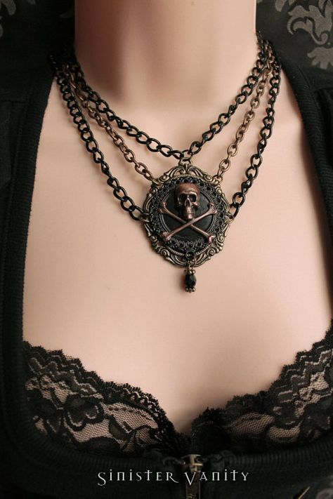 Gothic Skull Crossbones Necklace Steampunk by SinisterVanity, $45.00 Steampunk Pirate, Pirate Jewelry, Style Steampunk, Skull Crossbones, Gothic Skull, Goth Jewelry, Gothic Steampunk, Estilo Punk, Steampunk Jewelry