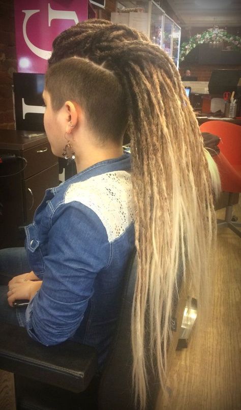 Dreadlocks Undercut, Wedding Locs, Hippy Hair, Blonde Hair Care, Blonde Dreads, Dreads Girl, Dread Extensions, Cool Blonde Hair, Ombre Hair Extensions