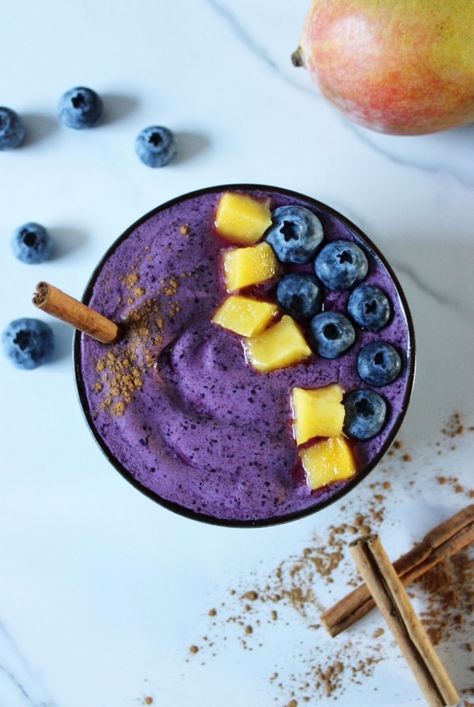 Blueberry Mango Smoothie Bowl Blueberry Mango Smoothie, Blueberry Mango, Banana Bowl, Mango Smoothie Bowl, Healthy Blueberry, Smoothie Bowl Recipe, Mango Smoothie, Banana Blueberry, Frozen Blueberries