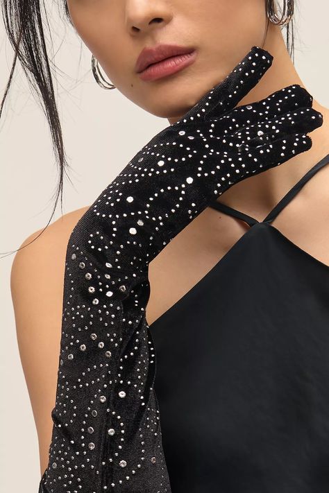 Anna Sui Long Sequin Gloves | Anthropologie Sequin Gloves, Fashion Gloves, Gloves Fashion, Geoffrey Beene, Anna Sui, 50 Fashion, Black Fits, Diane Von, American Style