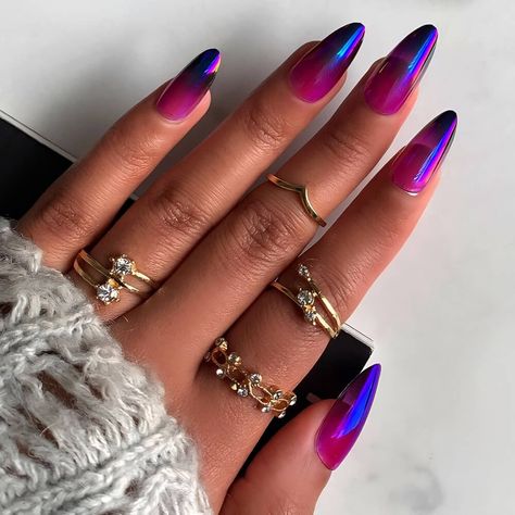 Holographic Ombre Nails Alien Baddie, Purple Chrome, Soft Gradient, Colorful Nail, Nail Swag, Funky Nails, Nail Inspiration, Chic Nails, Dope Nails