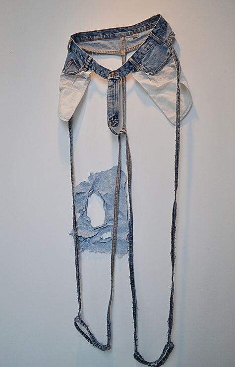 Denim Art Installation, Denim Textile Art, Jeans Sculpture, Denim Installation, Denim Sculpture, Textile Art Installation, Denim Textiles, Denim Artwork, Textile Installation