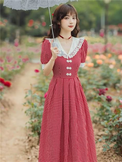 Pink Vintage Dress, Detail Couture, Old Fashion Dresses, Girls Frock Design, Cottagecore Fashion, Trendy Dress Outfits, Checkered Dress, Korean Fashion Dress, Frocks For Girls