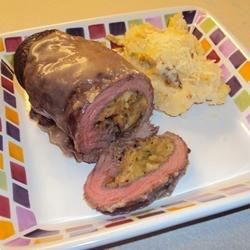 Stuffed Flank Steak Stove Top Dinners, Mock Duck Recipe, Stuffed Flank Steak, Flank Steak Recipe, Flank Steak Tacos, Skirt Steak Recipes, Flank Steak Recipes, Stuffing Mix, Mushroom Gravy