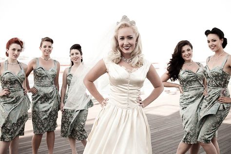 Sailor Wedding, Cute Bridesmaid Dresses, Party Poses, Sailor Theme, Blonde Bride, Blush Pink Wedding Dress, Rockabilly Wedding, Wedding Guest Outfit Fall, Bridal Theme