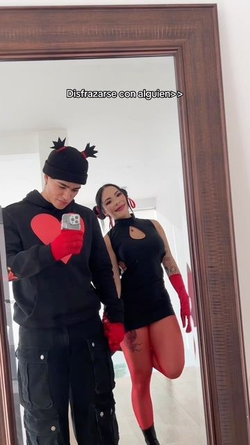 Puca And Garu Costumes Couple, Pucca X Garu Costume, Pucca And Garu Costumes, Pucca Costume, Ideas Halloween Disfraces, Couple Costume Ideas Halloween, Disney Costumes For Couples, Pucca Cosplay, Couples Cosplay Ideas