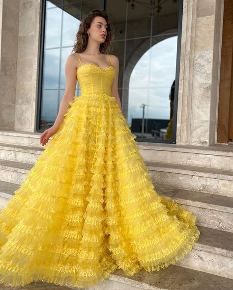 Yellow Ball Gown Aesthetic, Yellow Ballgown Prom Dress, Yellow Ruffled Party Gown, Teuta Matoshi Yellow Dress, Yellow Ballgown Aesthetic, Modern Prom Dresses, Teuta Matoshi, Prom Dresses Yellow, Exquisite Gowns