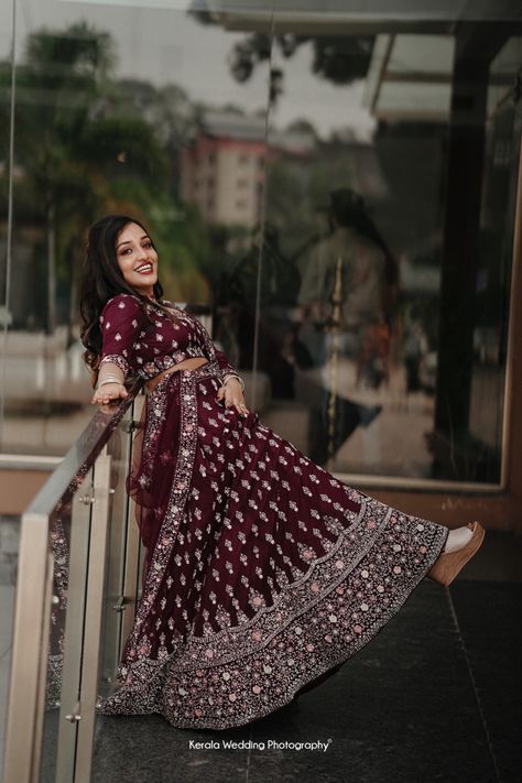 Wine Color Lehenga Bridal, Wine Color Lehenga, Bridal Lehenga Wedding, Bridal Indian, Wine Colour, Lehenga Wedding, Bridal Lehengas, Engagement Decorations, Pakistani Bridal Dresses