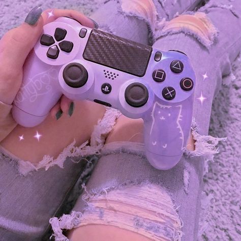 Games Asthetic Picture, Purple Tech Aesthetic, Joystick Aesthetic, Aesthetic Controller, Controller Aesthetic, Gamer Boys Aesthetic, Ps4 Controller Custom, Purple Games, Adopt Idea