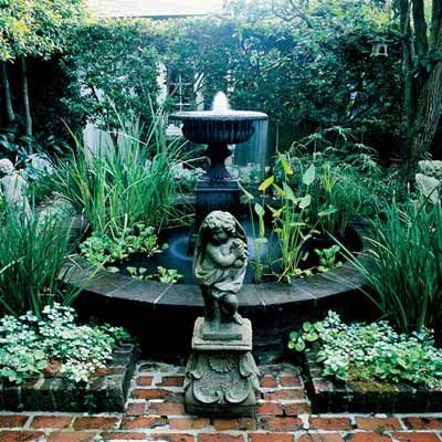 Pond Water Features, Fountain Design, Water Features In The Garden, Garden Fountain, Garden Fountains, Garden Boxes, Courtyard Garden, Garden Spaces, Water Garden