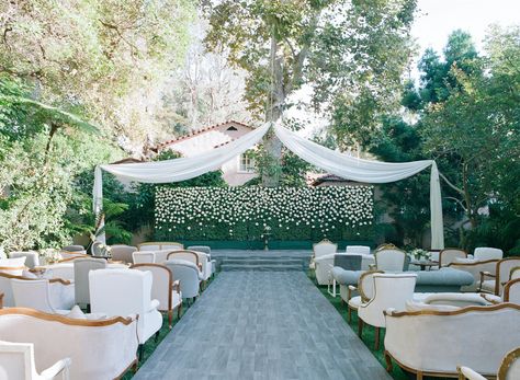 Ceremony Seating Ideas, Wedding Ceremony Setup, Elegant Photography, Hotel Bel Air, Elizabeth Messina, Seating Ideas, Romantic Bouquet, Autumn Bride, Ceremony Seating