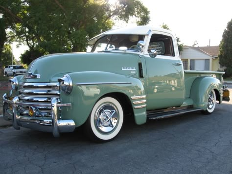 Chevy lowrider truck Lowrider Trucks, Chevy 3100, Vintage Pickup Trucks, Old Pickup Trucks, Antique Trucks, Classic Pickup Trucks, Best Classic Cars, Chevy Truck, Us Cars