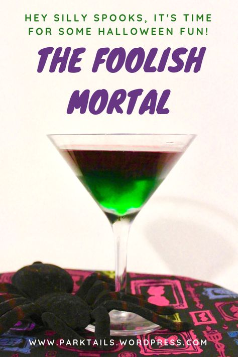 Introducing The Foolish Mortail by Parktails. This Haunted Mansion-inspired drink is fun to make and great for the whole family. All of your friends will like it, dead or alive. #disney #hauntedmansion #disneydrinks #familypartydrinks #parktails Haunted Mansion Recipes, Disney Cocktails, Disney Ride, Disney Inspired Food, Disney Drinks, New Drink, Halloween Drink, Love Disney, The Haunted Mansion