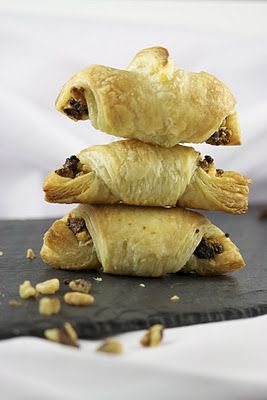 Goat Cheese Crescent Rolls, Sweet Croissants, Croissants Recipes, Fig And Goat Cheese, Fig Goat Cheese, Chicken Appetizer Recipes, 75 Birthday, Kids Brunch, Appetizer Party