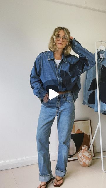 Button Down Denim Shirt Outfit, How To Style Mens Button Up Shirts Women, Tucking Shirt Hack, Shirt Tucking Hacks Button Down, Denim Button Up Shirt Outfit Fall, French Tuck Button Down, Partial Tucked In Shirt, How To Tie A Denim Shirt, Shirt Hacks Button Up