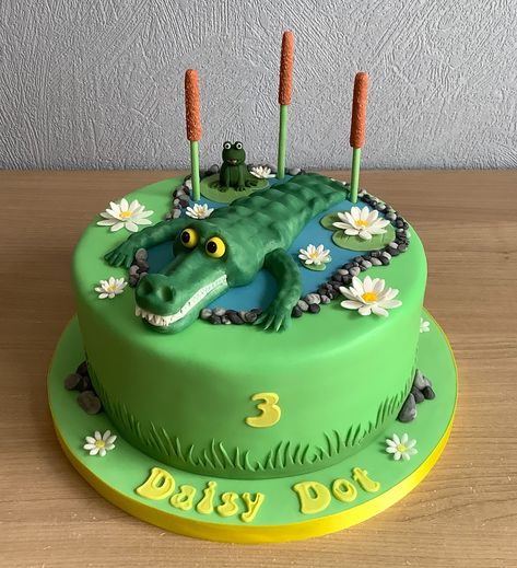 Crocodile Cake Crocodile Cake Birthday, Crocodile Cake, Crocodile Party, Reptile Party, Baking Recipes Cookies, Cute Birthday Cakes, Party Desserts, Kids Cake, Amazing Cakes