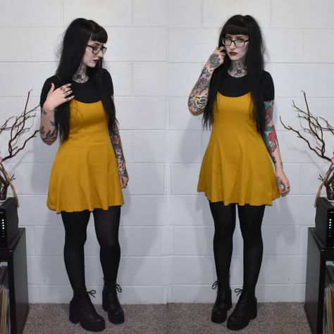 Adventurous yellow #outfittoday for lots of cute piercings & packing etsy orders! Y'all have kept me so busy over the last couple days and… Belt Over Sweater Outfit, Plus Size Alternative Clothes, Alt Brunch Outfit, Short Apple Shape Outfits, Outfit To Meet His Parents First Time, Alternative Mom Outfits, Plus Size Punk Outfits, Outfits For 30 Year Old Women, Plus Size Gothic Fashion