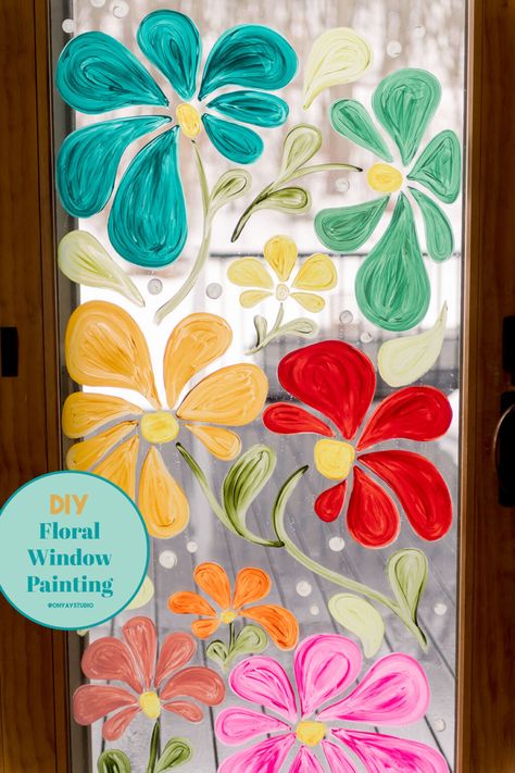 Diy Painted Glass Windows, Floral Painting Design, Flowers Window Painting, Painting Glass Windows Diy Ideas, Flowers Painted On Glass Window, Diy Painted Windows, Window Flower Painting, Painted Glass Windows Ideas, Best Paint For Window Art