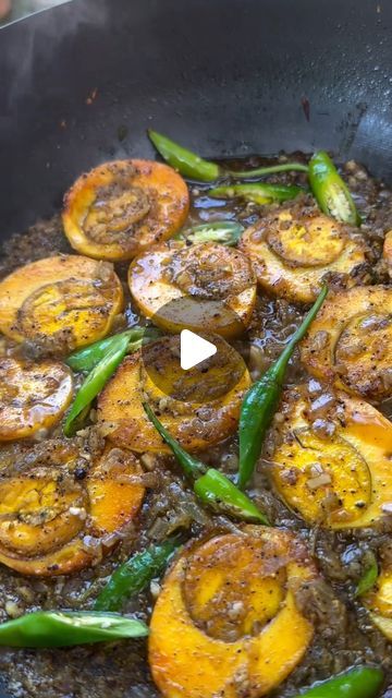 Egg Fry Recipes Indian, Boiled Egg Curry, Chilli Eggs, Boiled Eggs Recipes, Boiled Egg Recipes, Egg Masala, Egg Snacks, Eggs In Peppers, Egg Curry