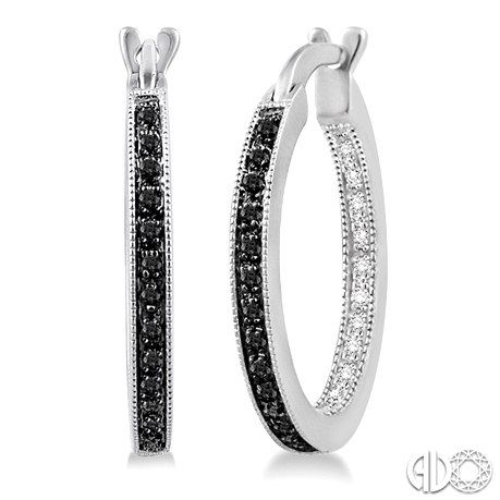 Add some sparkle to her ears with these scintillating diamond hoop earrings. Sparkle perfectly against the luminous sterling silver these earrings are beautifully decorated with accented 44 brilliant black and white round cut diamonds in prong setting and close with secure clasp. #swansonsdiamondcenter #earrings #blackdiamond Black Diamond Hoop Earrings, Halo Diamond Earrings, Necklaces Diamond, Earrings Sparkle, Trending Engagement Rings, Jewelry Education, Precious Gemstones Jewelry, Jewelry Catalog, Band Jewelry