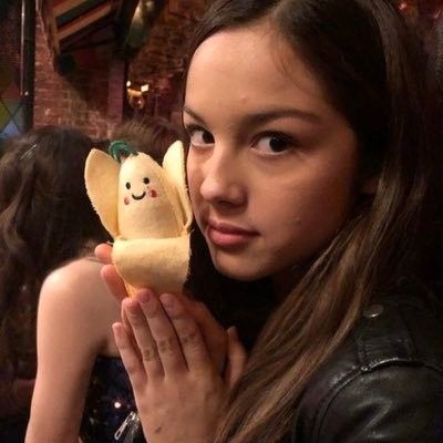 olivia rodrigo being the most beautiful woman in the world Olivia Rodrigo Icon, Olivia + Core + Aesthetic, Mexican Girl, + Core + Aesthetic, Jenna Ortega, Fav Celebs, Rare Photos, Olivia Rodrigo, Favorite Person