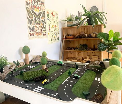 Large Sensory Table, Train Table Ideas, Train Table Makeover, Nature Loose Parts, Kids Train Table, Train Diy, Discovery Table, Preschool Classroom Setup, Transportation Unit