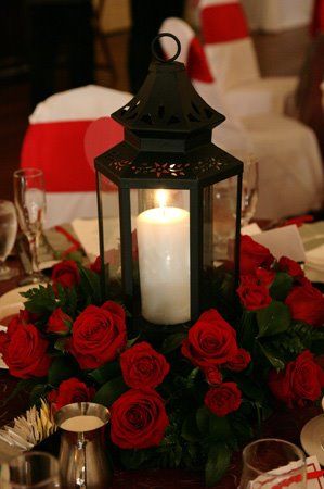 Black Red Wedding, Red And White Weddings, Lantern Centerpieces, Wedding Reception Centerpieces, Dark Wedding, Reception Centerpieces, Valentine Wedding, Gothic Wedding, Halloween Wedding