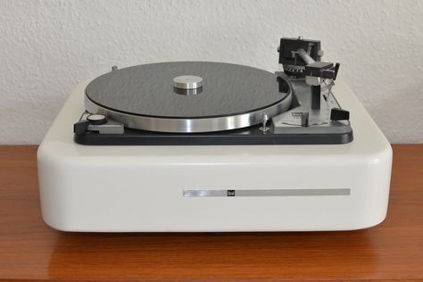 Dual 1019 | This is my revised Dual 1019 (mid 60's). I polis… | Flickr Dual Turntable, Vintage Lyrics, Turntable Vintage, Hifi Turntable, High End Turntables, Stereo Turntable, Vinyl Player, Vintage Hifi, Turn Table Vinyl