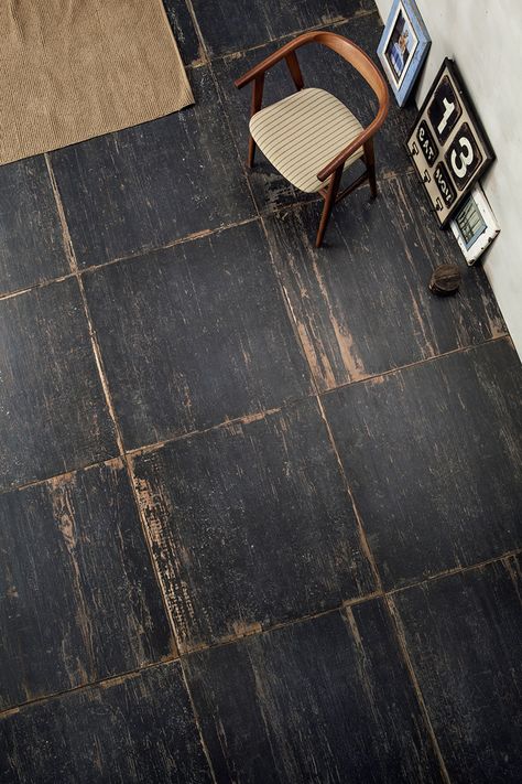 Ceramica Sant'Agostino - CERAMIC FLOOR & WALL TILES - Porcelain stoneware with vintage wooden effect. Plywood Floor, Plywood Flooring, Wood Look Tile, Best Flooring, Better Posture, Black Floor, Ceramic Floor, Painted Floors, Wood Tile