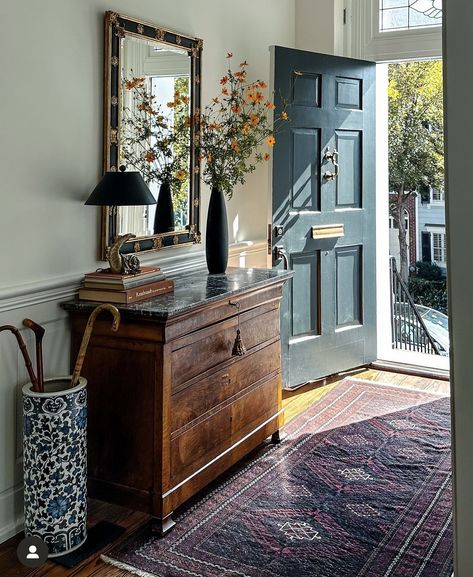 Cozy Entrance Ideas, Foyer Floral Arrangements Entry Ways, Long Wide Entryway Ideas, Entryway Decor Storage, Styling An Apartment, Next To Front Door Decor Inside, Narrow Entry Table Decor, Electric Style Interior, Small Front Porch Entryway Ideas