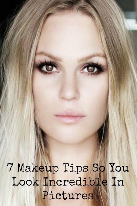 7 Makeup Tips So You Look Incredible In Pictures Family Photo Makeup Ideas, Photo Shoot Makeup Ideas Natural, Makeup For Family Pictures, Photo Ready Makeup, Picture Perfect Makeup, How To Wear Makeup, Portrait Makeup, Makeup Stand, Selfie Tips