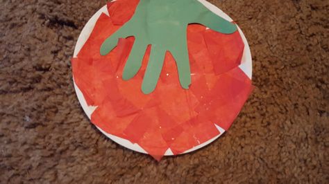 Tomato Art And Craft For Preschool, Tomato Craft Preschool, Handprint Vegetables, Veggie Crafts For Preschool, Tomato Activities Preschool, Vegetable Art For Toddlers, Veggie Crafts For Toddlers, Tomato Crafts For Kids, Tomato Craft