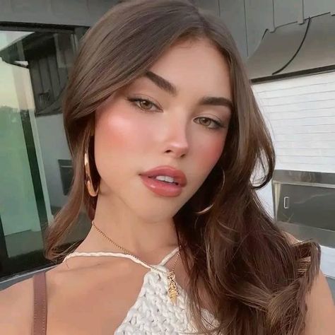 Madison Beer Makeup, Natural Glam Makeup, Bronze Makeup, Eye Makeup Techniques, Face Makeup Tips, Quince Hairstyles, Snack Video, Makeup Looks Tutorial, Glowy Makeup