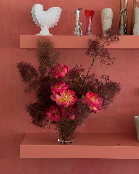 Smokebush and peonies to celebrate the previous tenant’s smoke shop sign I refuse to take down (idk how to get up there to take it down) Space Flowers, Arranging Flowers, Summer Florals, Floral Work, Making A Bouquet, Shop Sign, Rose Arrangements, Flower Arranging, Pretty Plants