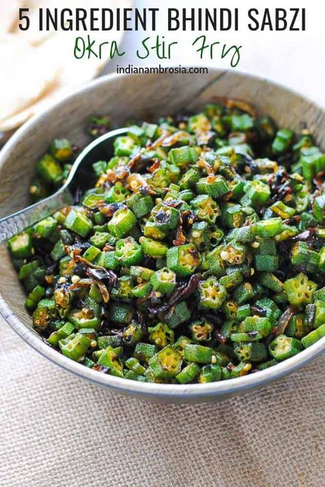 Bhindi sabzi is a very tasty vegan stir fry with okra, onions and just three more ingredients! Find out how to make this easy recipe by clicking on the pin. #okra #easyrecipe #veganrecipes #indianfood Vegan Stir Fry, Fried Okra, Vegan Keto Recipes, Okra Recipes, Vegetarian Indian, Low Carb Vegan, Vegetarian Keto, Keto Diet Menu, Vegan Keto