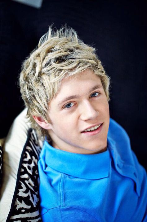 Niall Horan || Unseen One Direction photoshoot from 2012 Larry Stylinson Family, Niall Horan 2012, Louis Tomlinson And Harry Styles, Theo Horan, One Direction Photoshoot, Irish Singers, Prom Nail, Irish Princess, Irish Boys